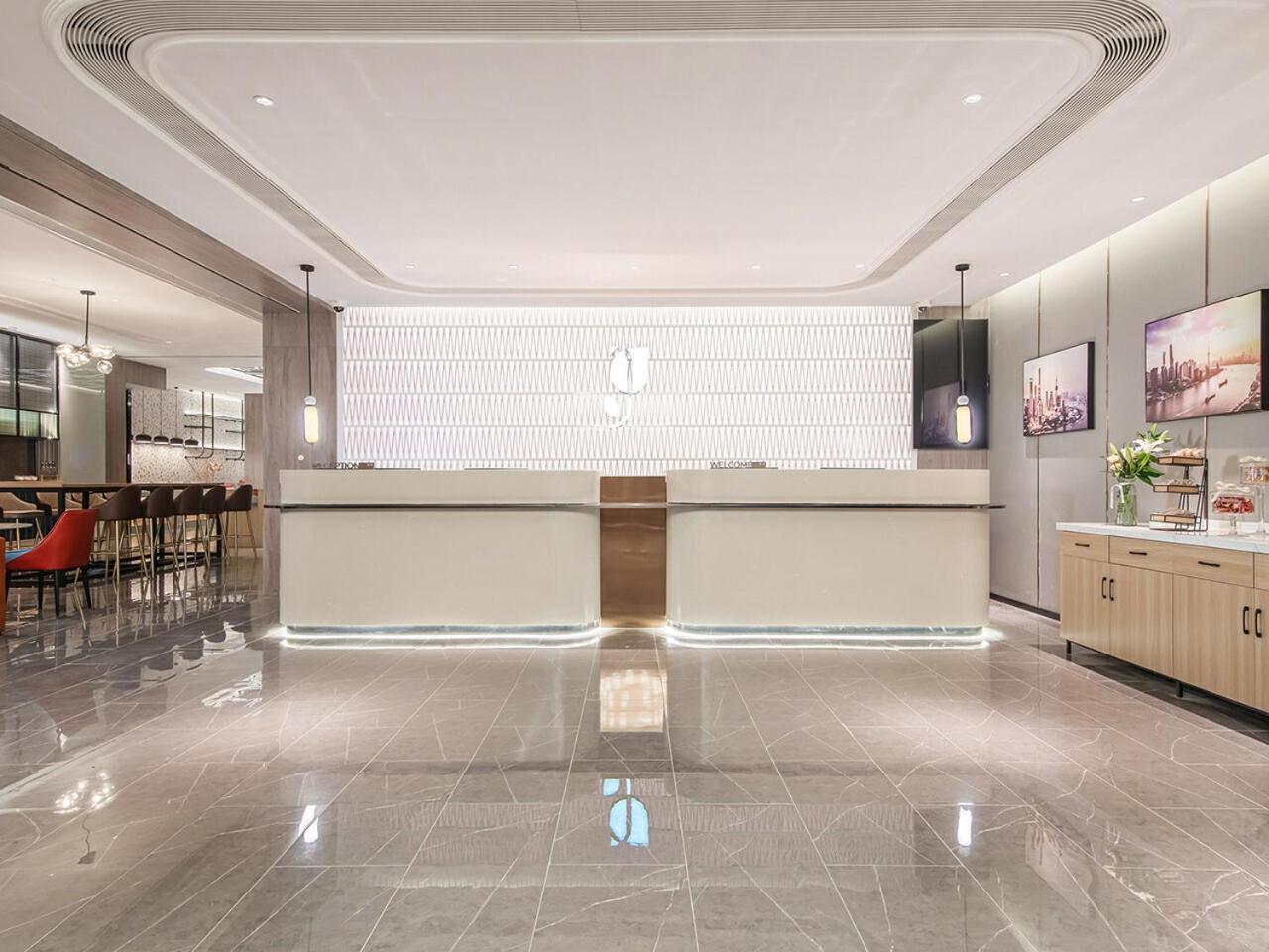 Hotel Country & By Radisson, Hongkou Football Stadium Chifeng Road