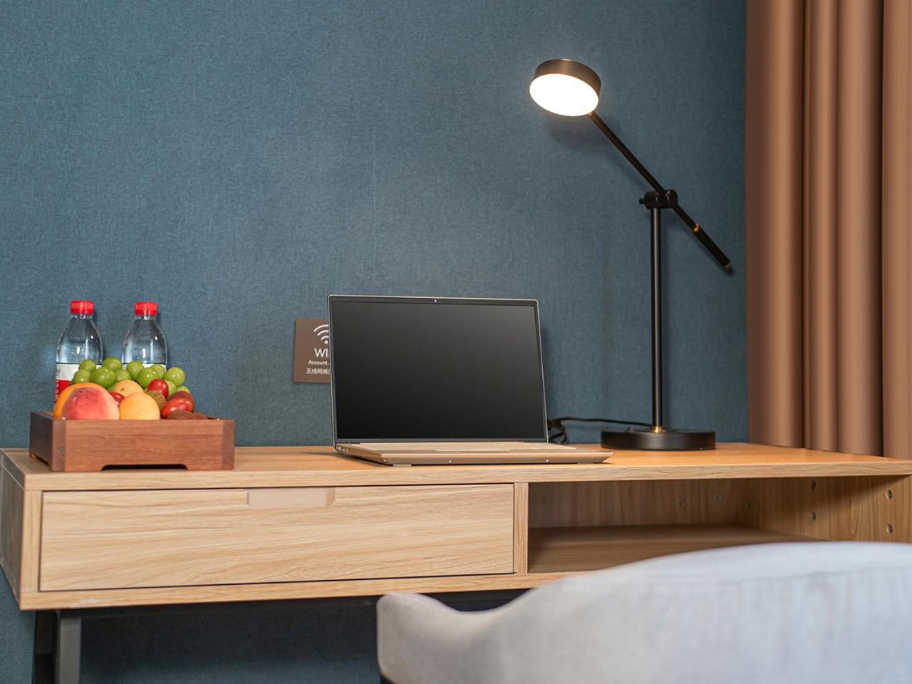 Country & By Radisson, Hongkou Football Stadium Chifeng Road 4* Shanghai